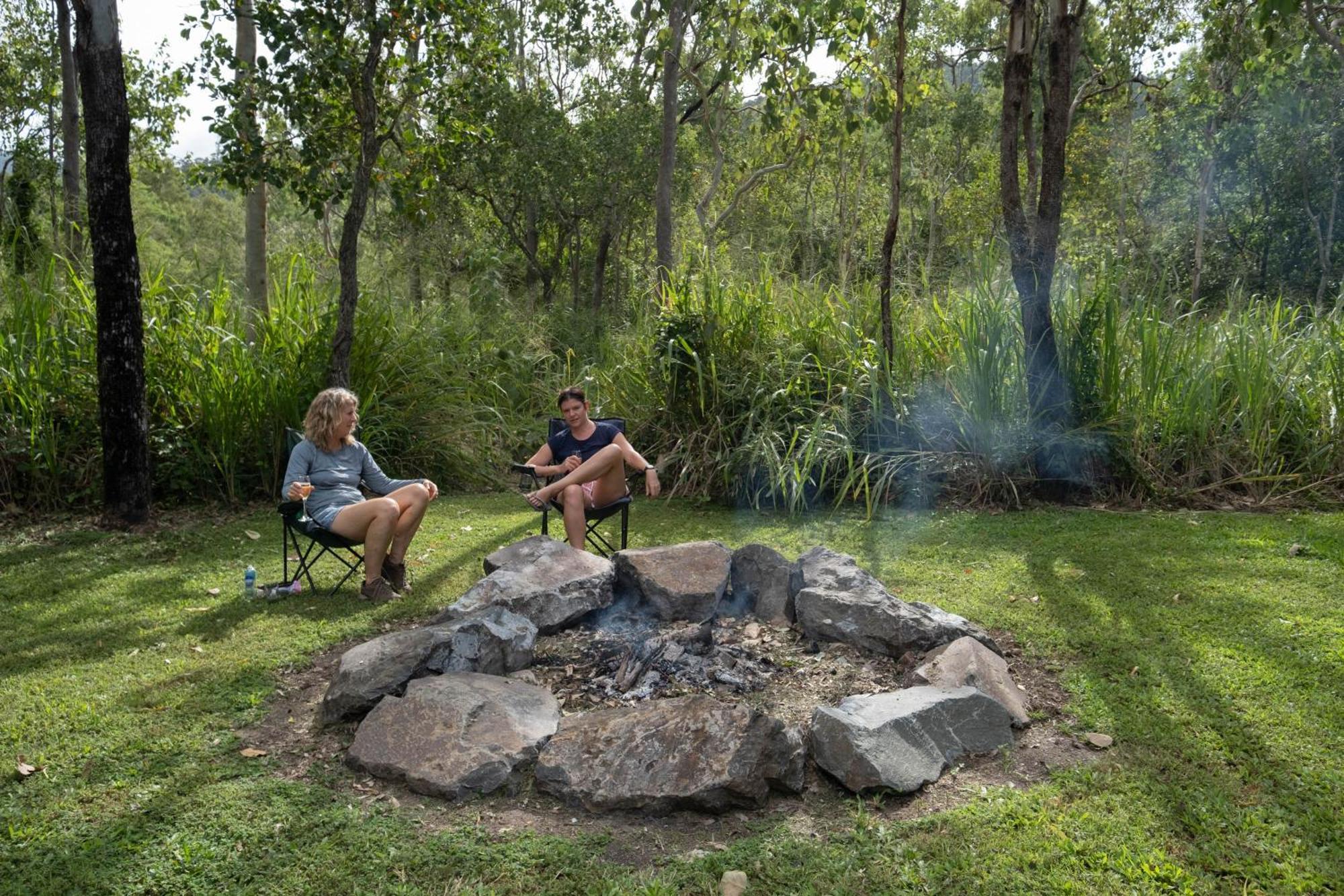 Airlie Beach Eco Cabins - Adults Only Экстерьер фото