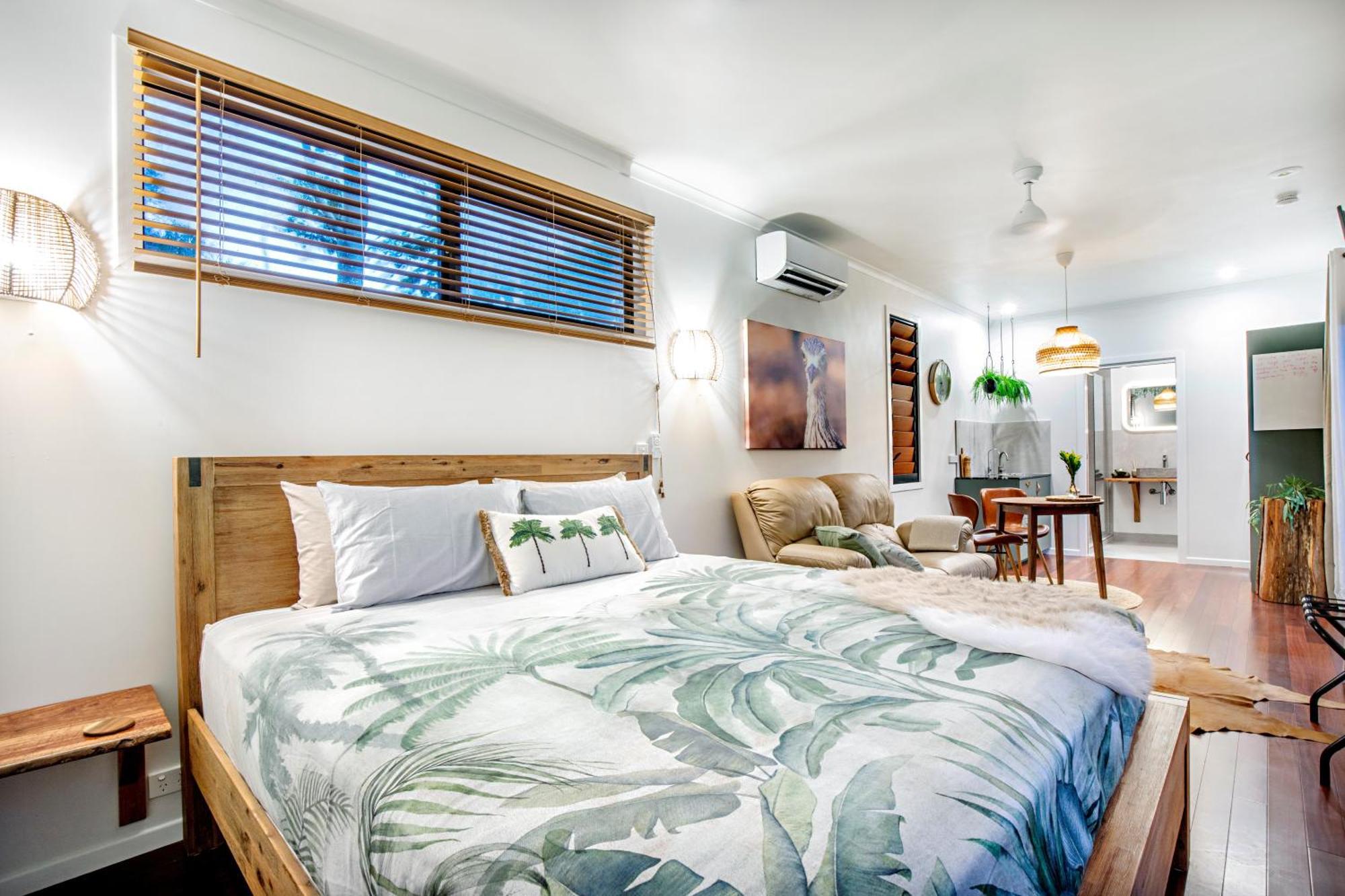 Airlie Beach Eco Cabins - Adults Only Экстерьер фото