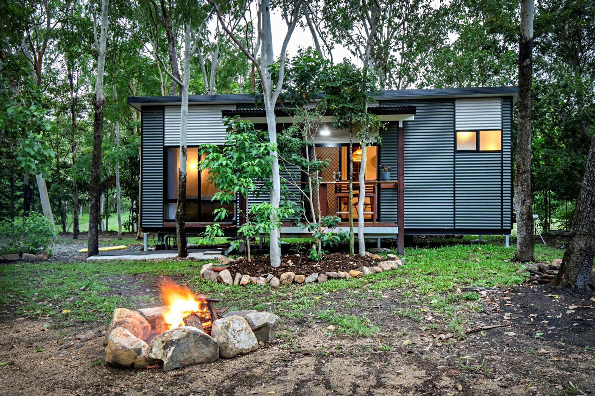Airlie Beach Eco Cabins - Adults Only Экстерьер фото